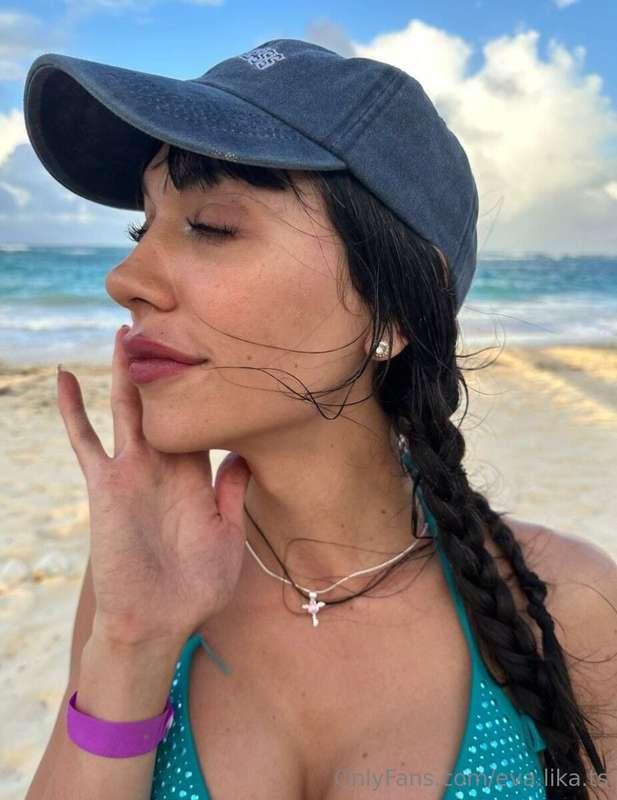 Let's keep imagining your vacation 😍😍😍 What country is it? O..