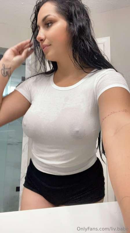 😜
