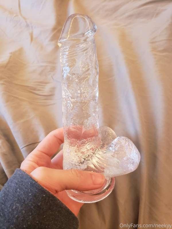 My new dildo came in from one of my very generous fans 💞💞💞 A..