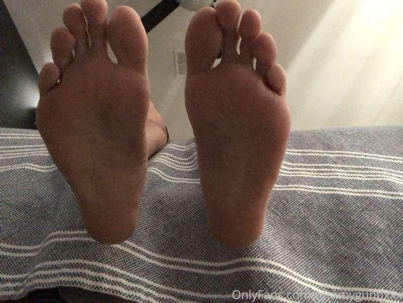 Morning feet