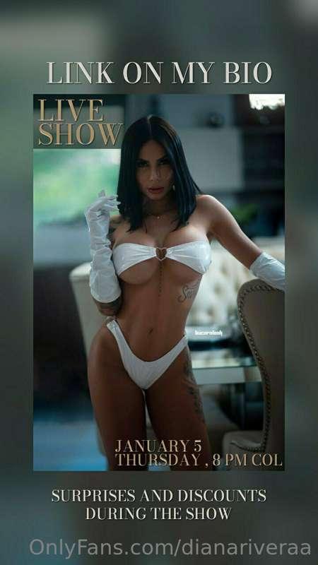 🚨🚨Are you ready for my live show tomorrow? I will be waiting..