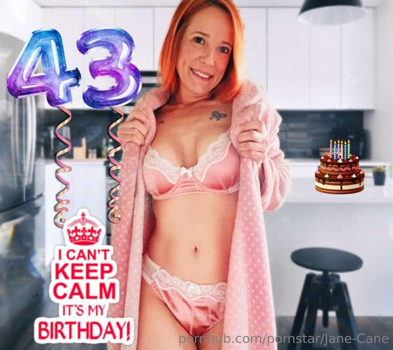 IT'S MY BIRTHDAY!!!!
