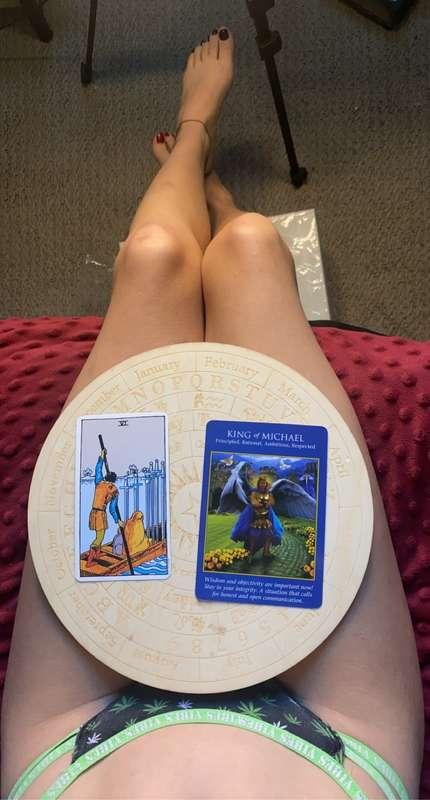 TODAYS TAROT READING FOR MONDAY AUGUST 23rd 2021  ⚔️🗡 6 OF S..