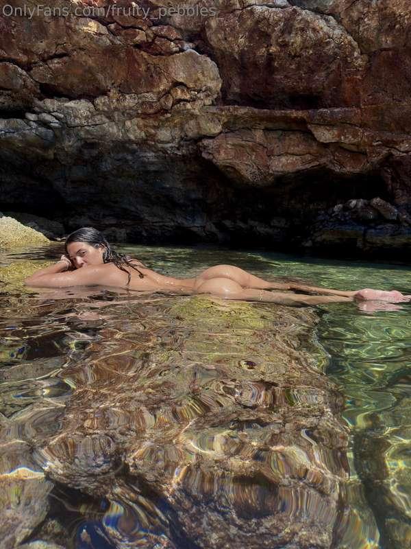 COVE PRINCESS 🧜🏼‍♀️🌊Shot during my trip to Menorca, in the m..