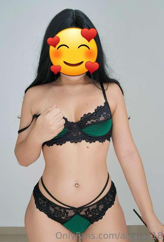 Titty Tuesday Bundle showing off one of my new lingerie sets..