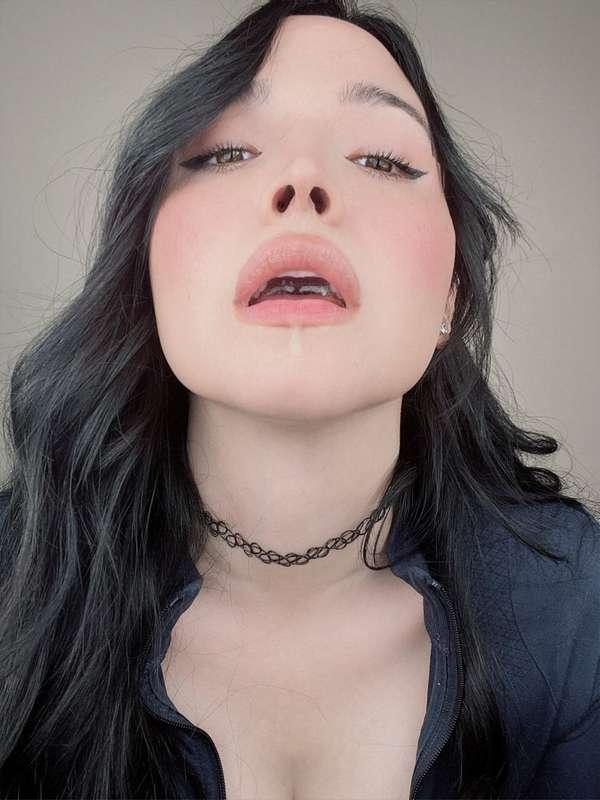 arianaangelsxo image #0
