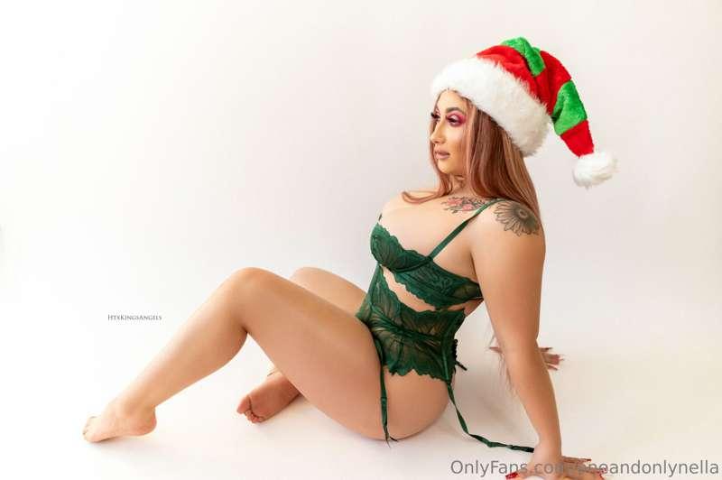 My boyfriend at the time dropped me off for this photo shoot..