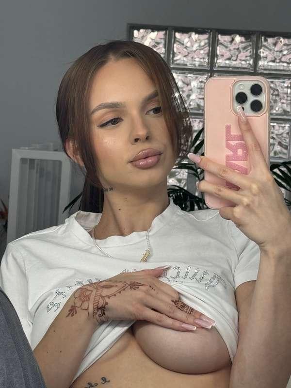 Dm me to see the full picture 😎