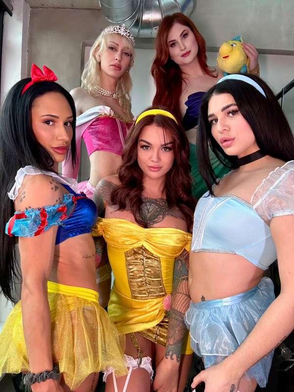 🚨 ***NEW TRANS ORGY VIDEO*** 🚨

*It’s time to explore your f..