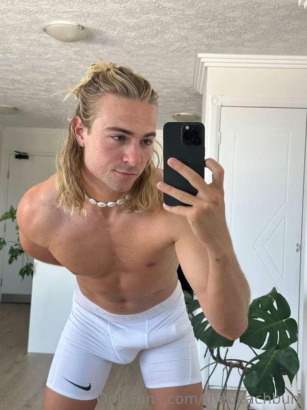 thebeachbum image #0