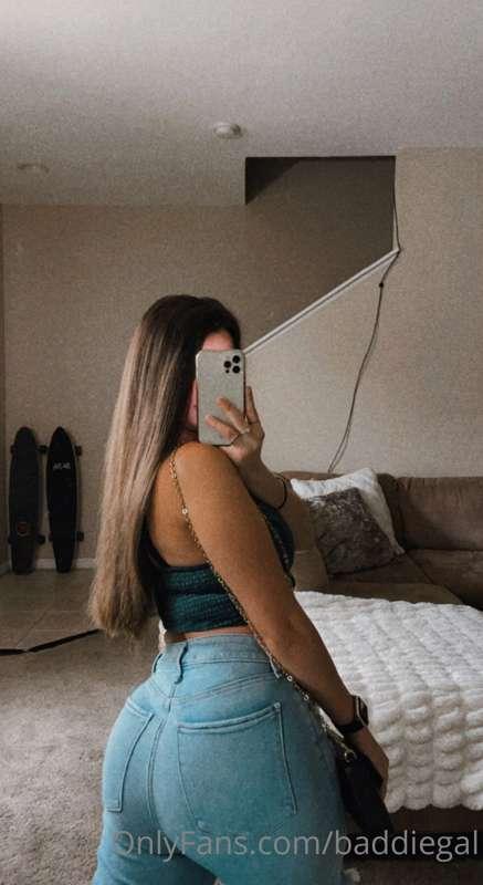 You sure you can handle all this ass??