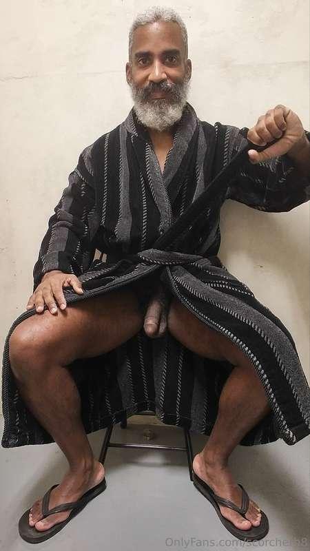 Manly Monday! Happy New Year!  #beard #musculardaddy #gay #f..