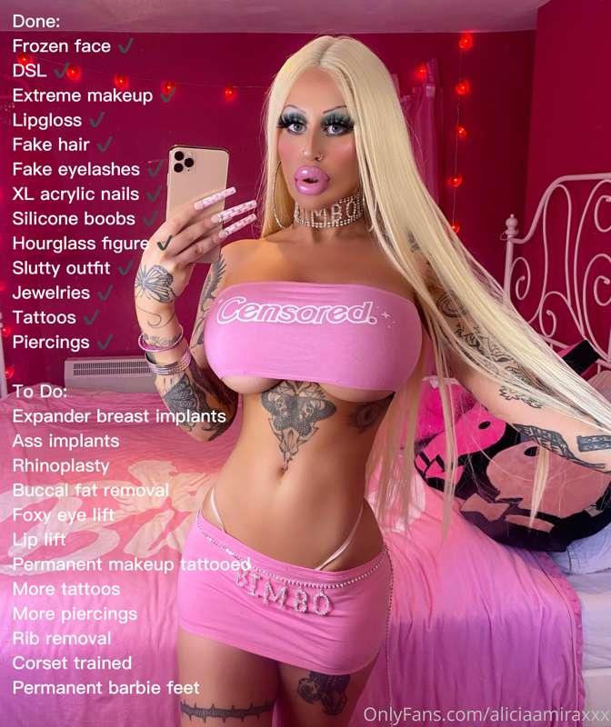 I love bimbofication so much! What do you think I should add..