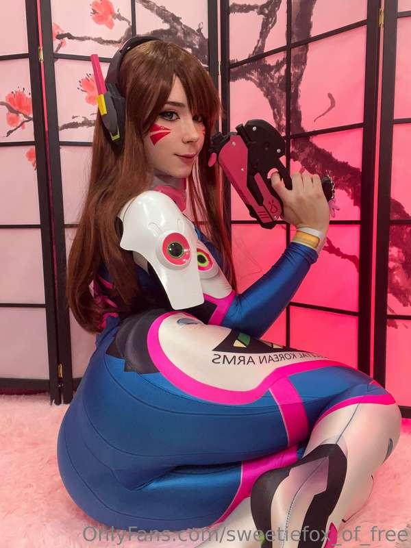 Can you handle D.Va's juicy booty? 💖