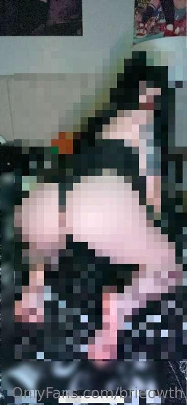 Here kitty kitty! Unlock this full POV set to see allll the ..