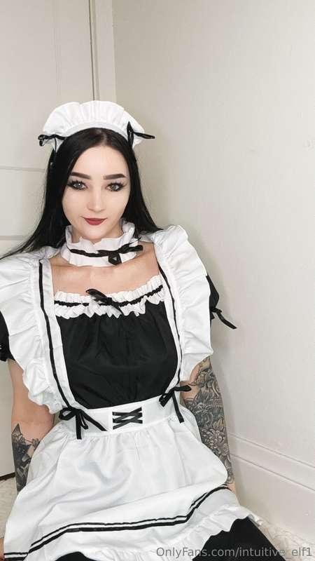 Maid outfit 🤍🖤🤍