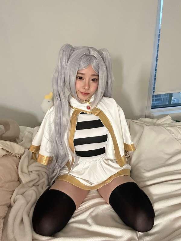 frieren cosplay! 🫢