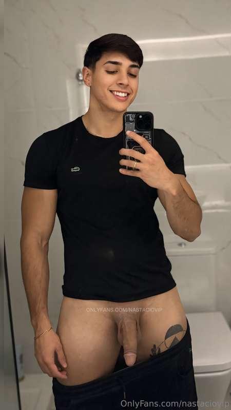 😁