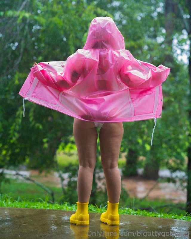 bigtittygothegg image #3