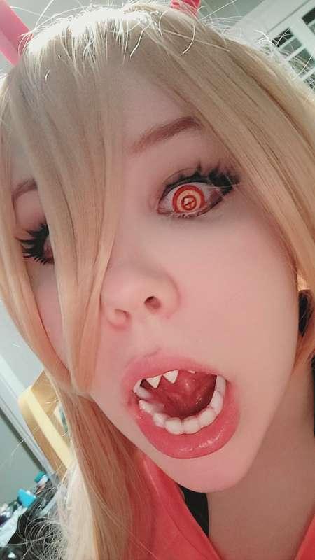 PowerCosplay Selfies (I tookatonofpics!)