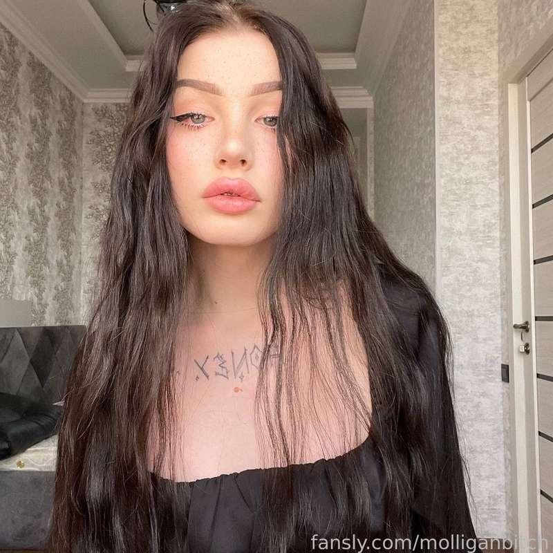 molliganbitch image #2