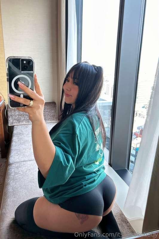 Swipe for front view 🤭