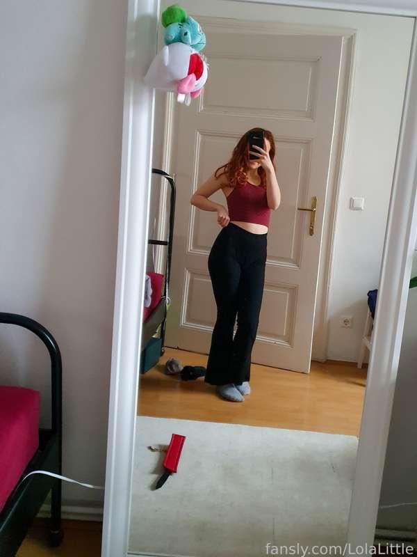 ready for my yoga class ;)) last week we played some music and our teacher told us to just close our eyes and move intuitively and i dont know why but i felt super sensual just flowing with the music...never knew yoga could have such an erotic touch hihi but yeah now i am looking forward to today :))


#petite #teen #yoga #bra #sportsbra #cameltoe #fit #sporty #free #fyp