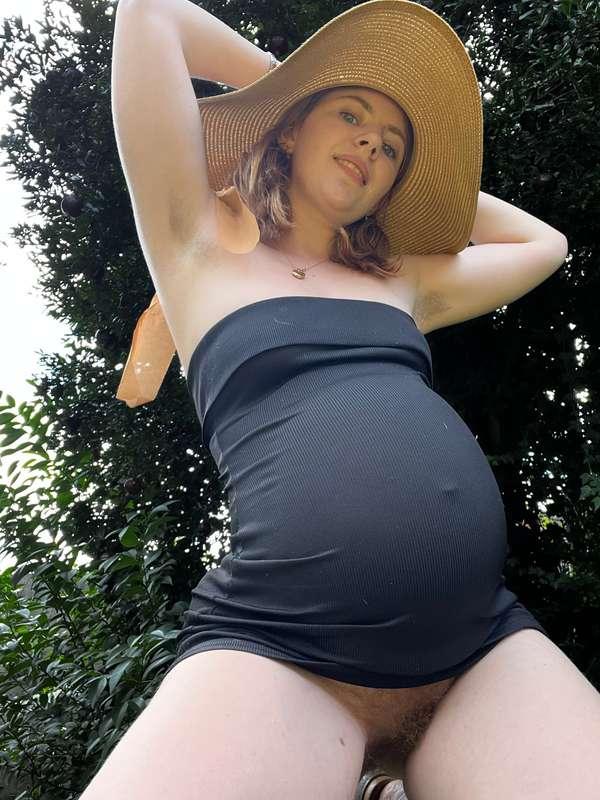 Don’t you love a preggo with a wild bush and insatiable bree..