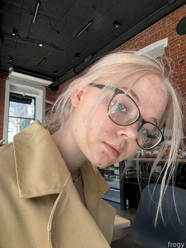 good morning my sweet boy!💚
I’ve to get some coffee before uni cuz I had bad sleeping time ehh
can’t wait to get some lunch with u and hug u🤭
wish u have amazing day

♡ #cute #schoolgirl #teen #nextdoorgirl #gfe #college #young #tiny ♡