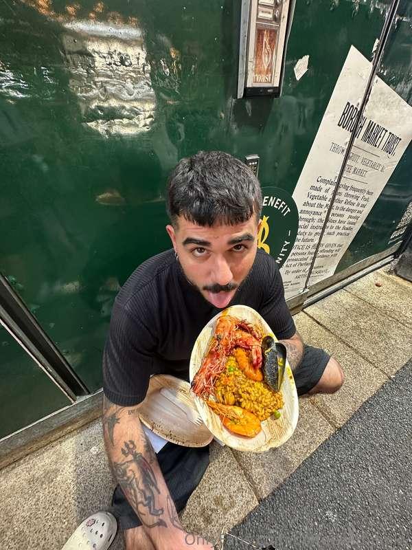 the iconic paella at borough market in london 🥵