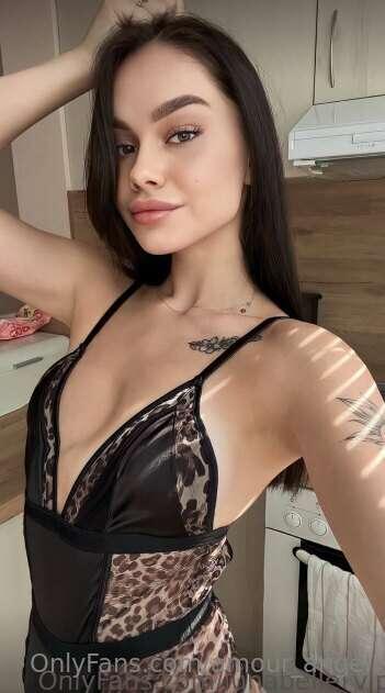 She is waiting for you👉🔥@lunabelle_vip 🔥
This cutie @lunabel..
