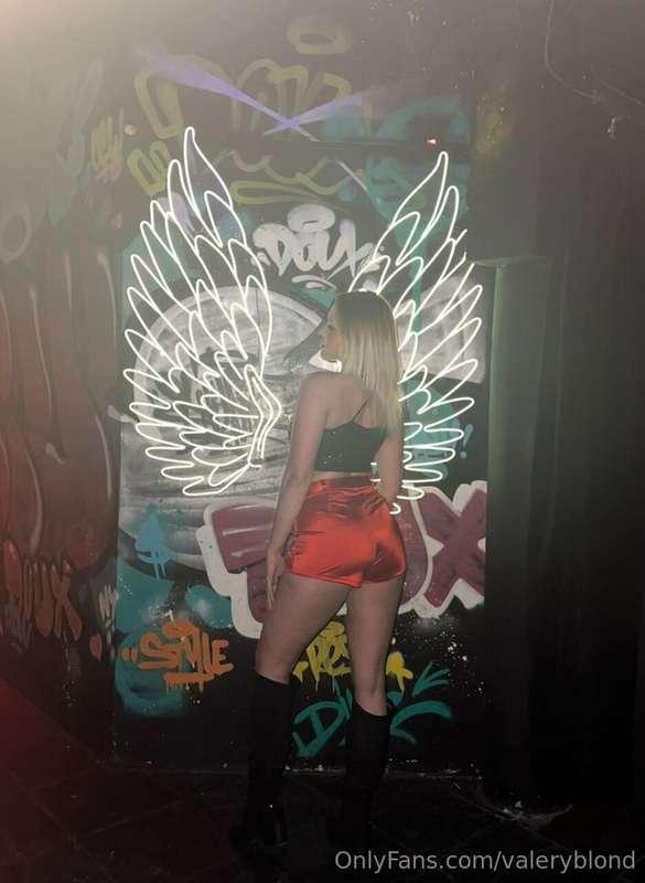 valeryblond image #0