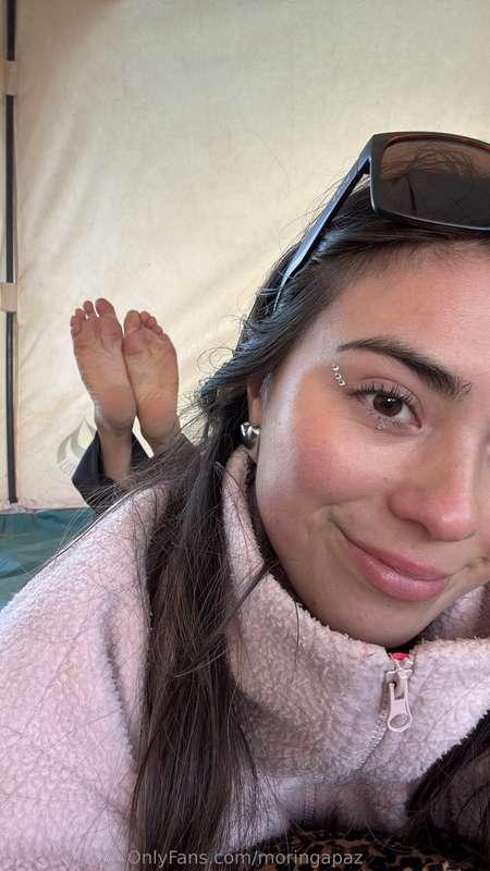 Continuaré el día enviando sus customs 💌mientras admiro (y p..