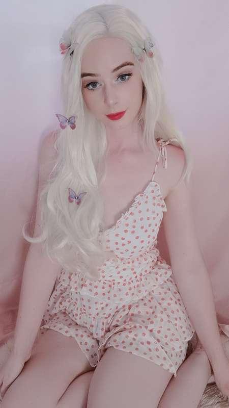 Swipe for surprise 💌

it's the month of looooooove bb

btw w..