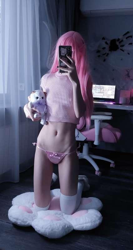 This plush cat was given to me by my mom for my birthday :3

I've roughly decided what I'm going to photograph at Christmas, but it's a secret. Now I'm thinking about what gifts to prepare for my family..... 

But socially, I'm still on vacation

#skinny #cite #teen #tiny #egirl #gamergirl #kawaii #petite #small #fyp