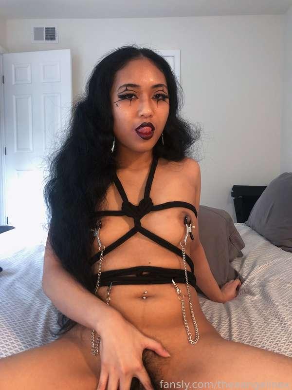theeangelinex image #1
