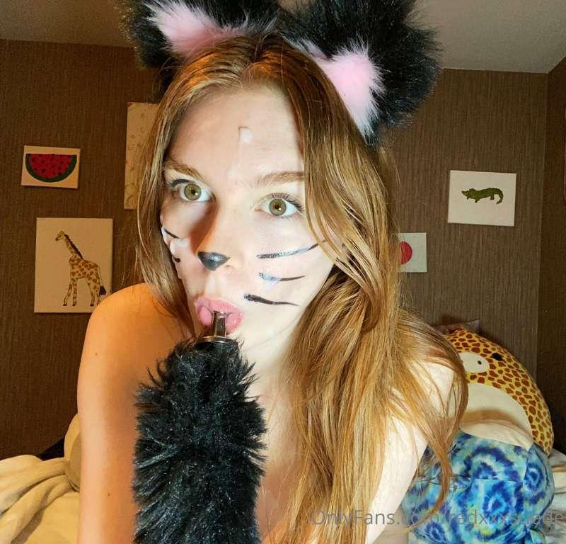 Old 🐱 pics 💦