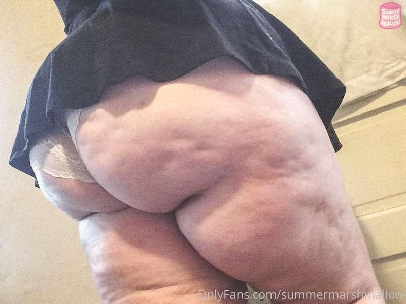 Remember when I thought my ass was super fat in these 2016 p..