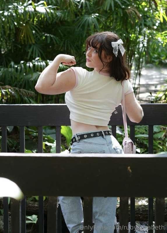 Power and beauty in one package 💪😘