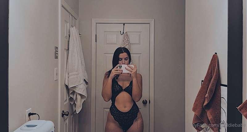 come play with me