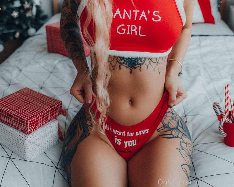 #SGHoliday with sexy @elisarose (free @elisarose_sale )