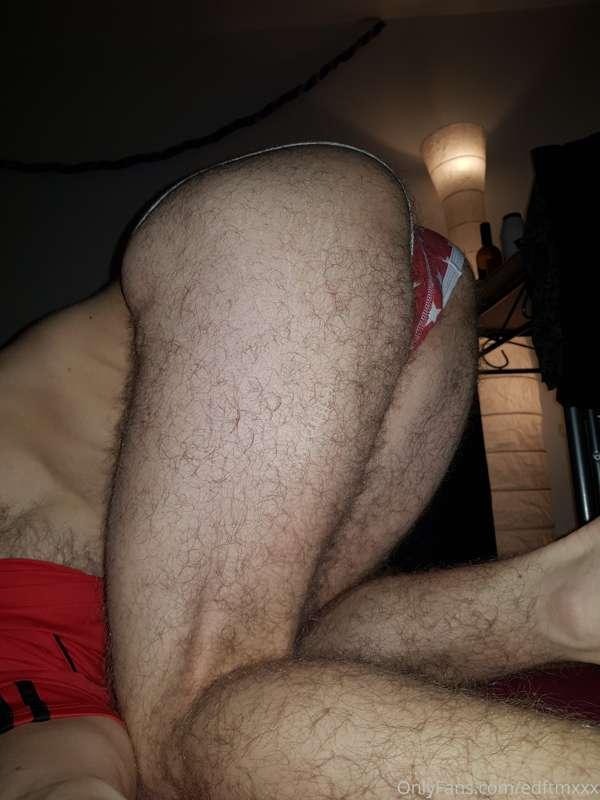Let me face fuck you in the dark 😈