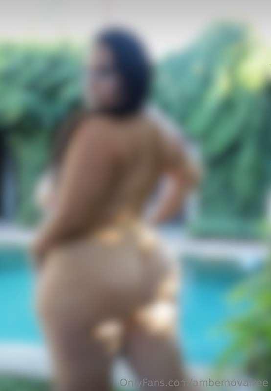 I love being fully nude by the pool with my ass and titties ..
