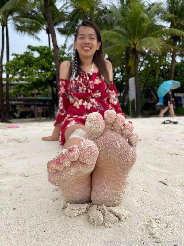 lovelytoes52 image #2