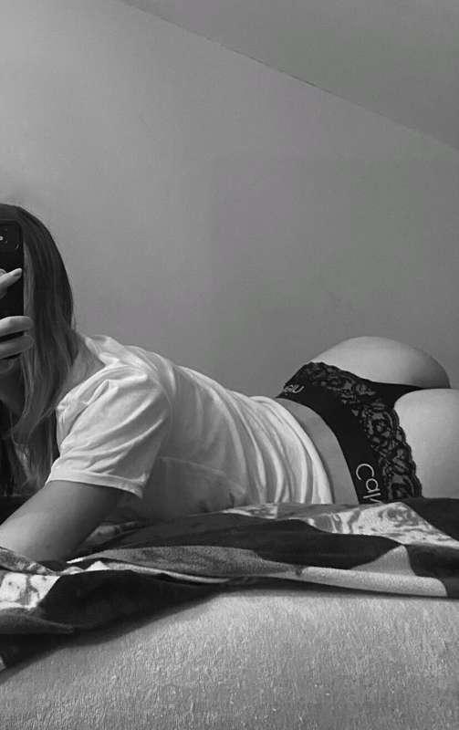 B&W