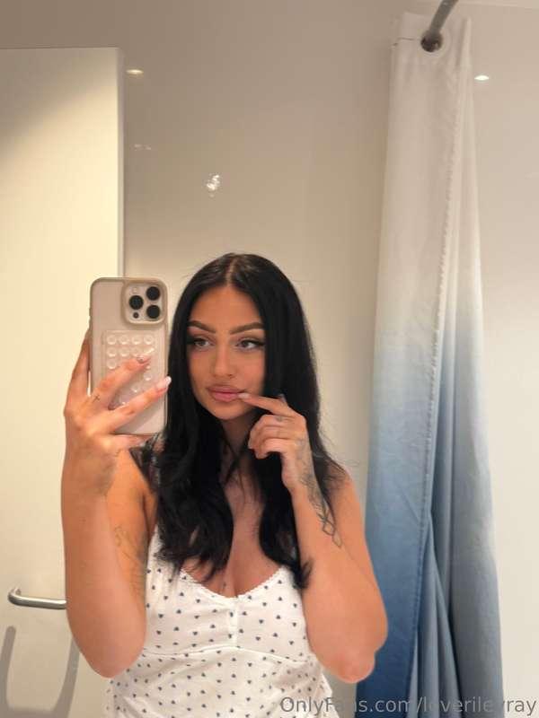 Wouldn’t you love to see what happens next? 😘🔥