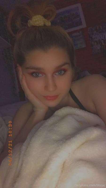 Enjoy cheep virgin content🥵🍑
Skinny&Blonde ready to get her ..