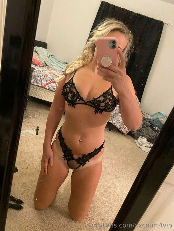 accepting custom requests for next weekend!! 😊😊