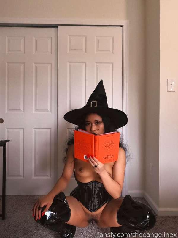 theeangelinex image #0