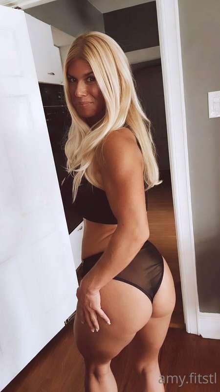 Want to join me in the bedroom? 😉🙈